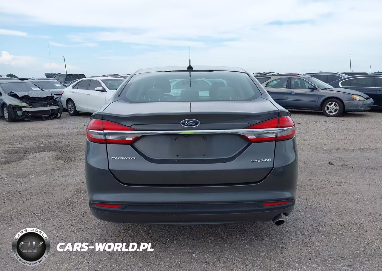 2018 Ford Fusion Hybrid S VIN:3FA6P0UU3JR278854 - 16