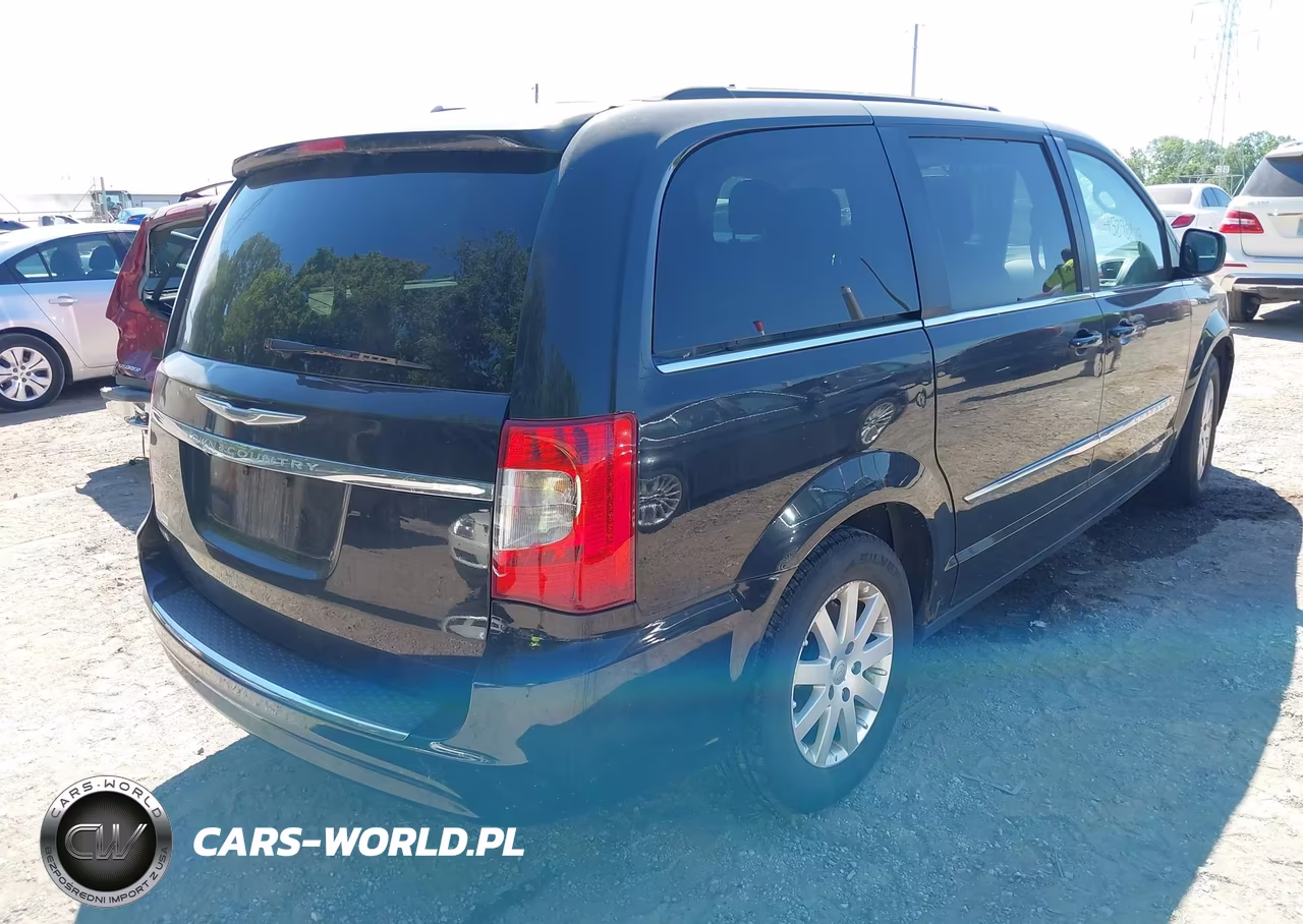 2013 Chrysler Town & Country Touring VIN:2C4RC1BGXDR696263 - 4
