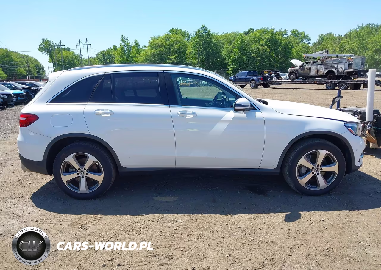 2018 Mercedes-Benz Glc 300 4Matic VIN:WDC0G4KB1JV077282 - 13