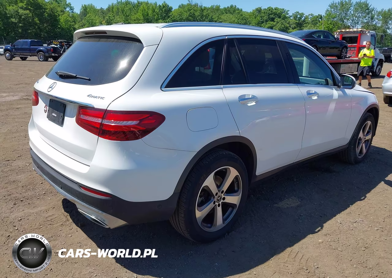 2018 Mercedes-Benz Glc 300 4Matic VIN:WDC0G4KB1JV077282 - 4