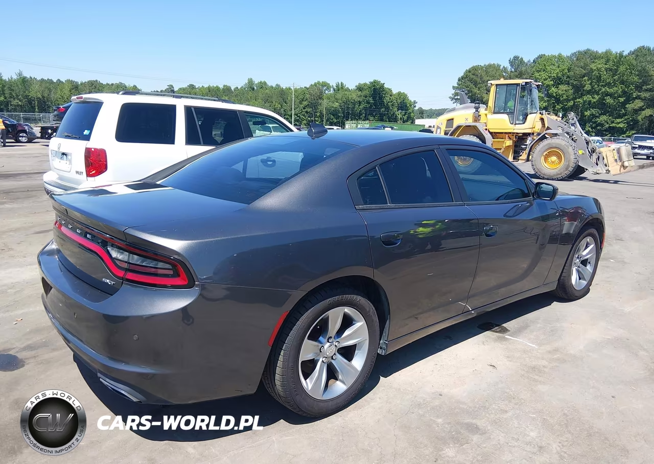 2018 Dodge Charger Sxt Plus Rwd VIN:2C3CDXHG5JH253117 - 4