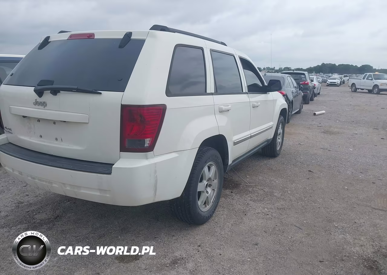 2010 Jeep Grand Cherokee Laredo VIN:1J4PR4GK3AC162962 - 4