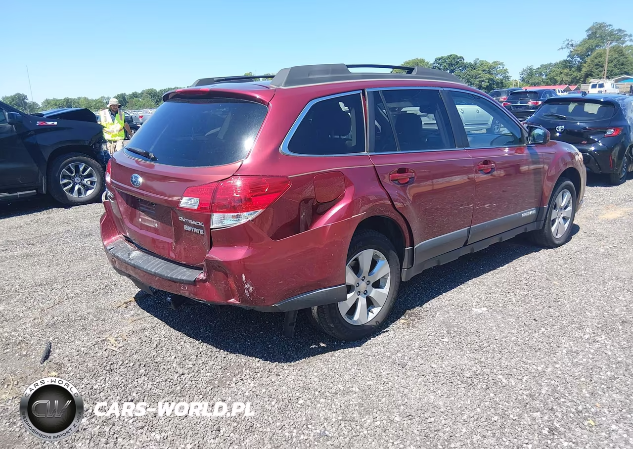 2011 Subaru Outback 2.5I Premium VIN:4S4BRBGC5B3403799 - 4