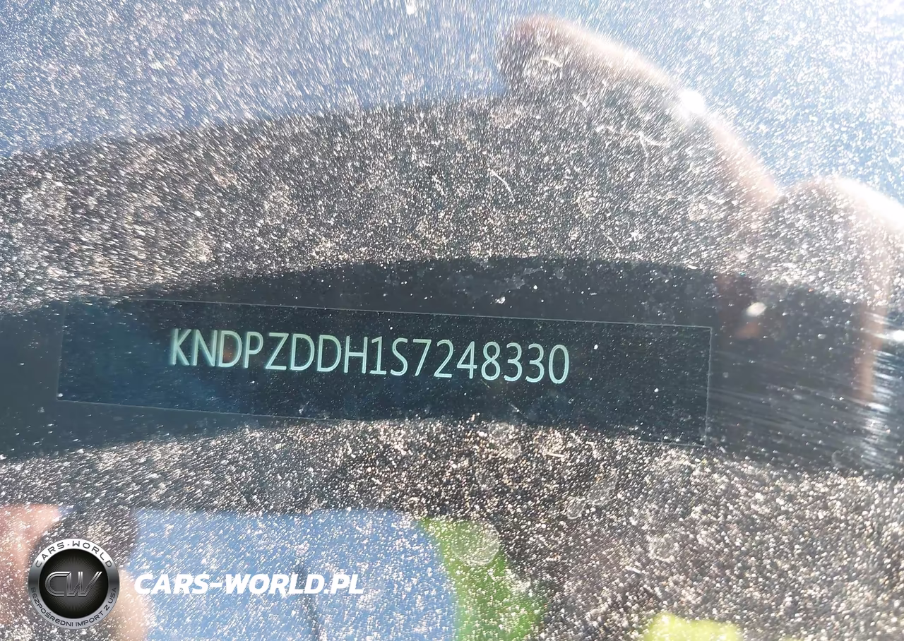 2025 Kia Sportage Plug-In Hybrid X-Line Prestige VIN:KNDPZDDH1S7248330 - 17
