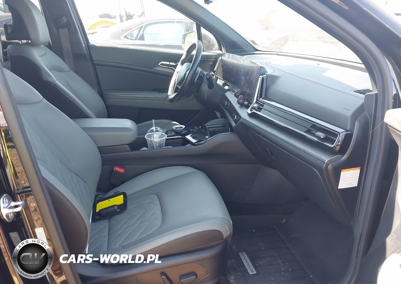 2025 Kia Sportage Plug-In Hybrid X-Line Prestige VIN:KNDPZDDH1S7248330 - 5