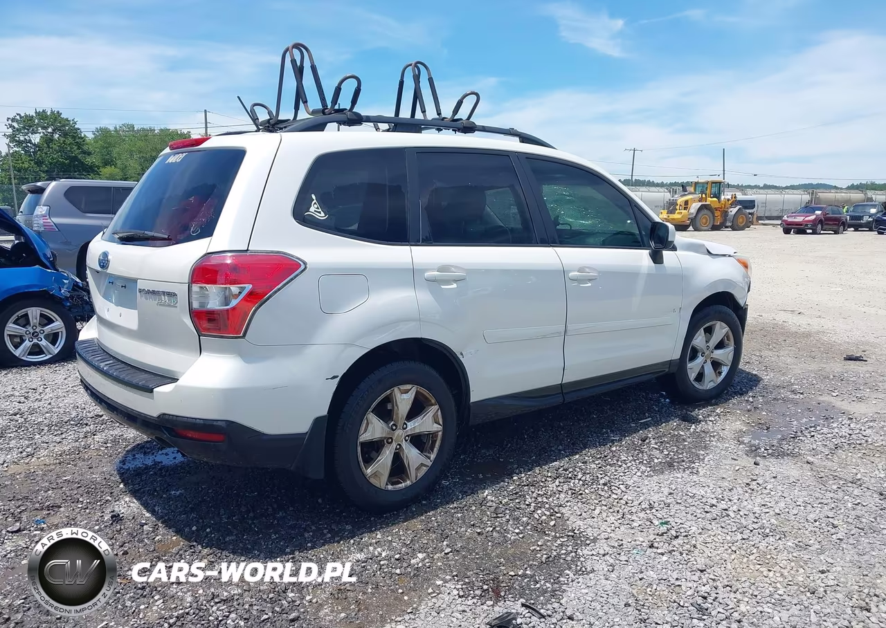 2014 Subaru Forester 2.5I Premium VIN:JF2SJADC0EH404023 - 4