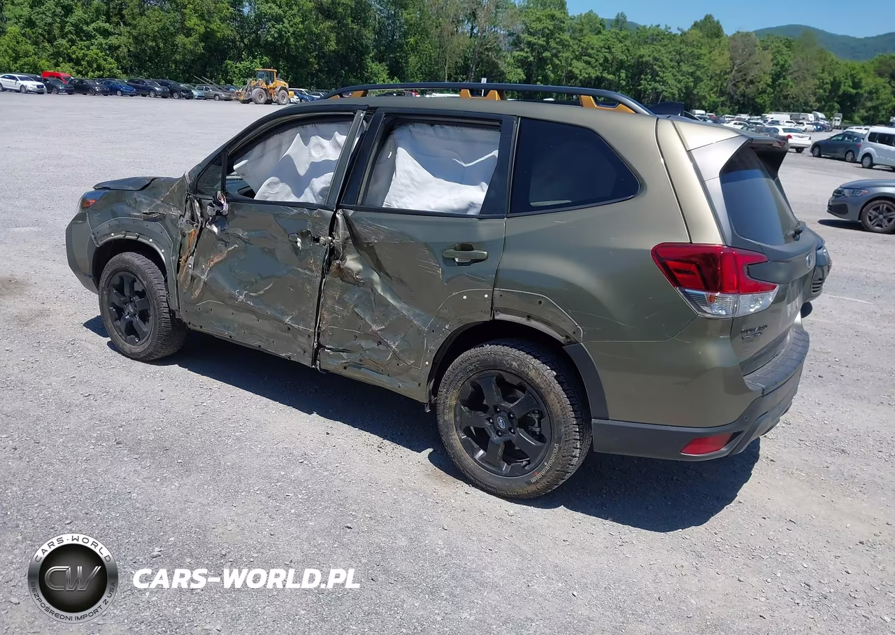 2025 Subaru Forester Wilderness VIN:JF2SKAJC5SH402118 - 3
