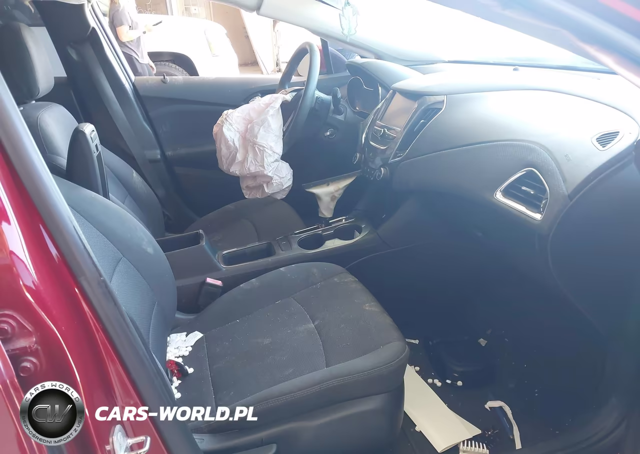 2018 Chevrolet Cruze Lt VIN:3G1BE6SM2JS655065 - 5