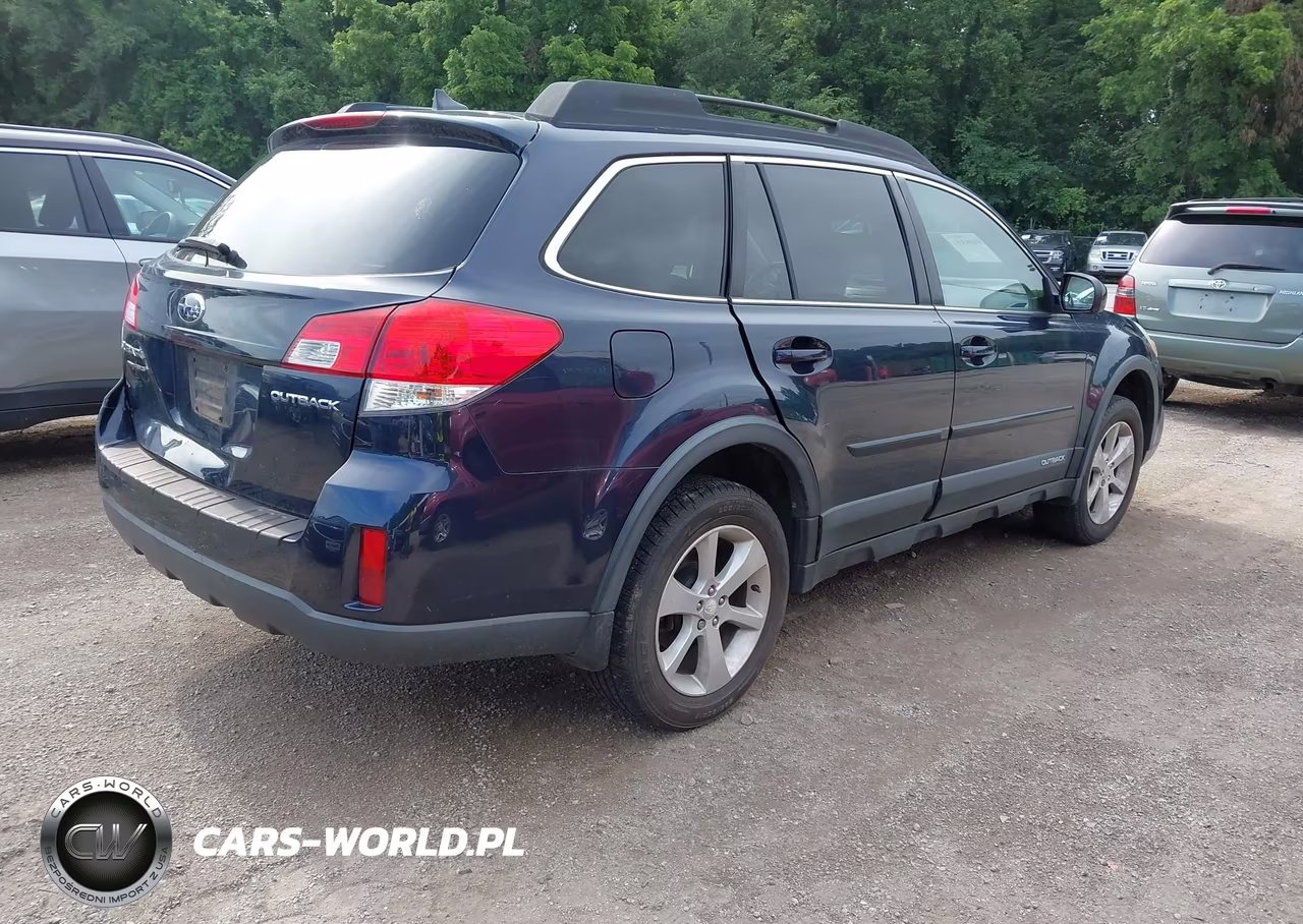 2014 Subaru Outback 2.5I Premium VIN:4S4BRCCC4E3269397 - 4