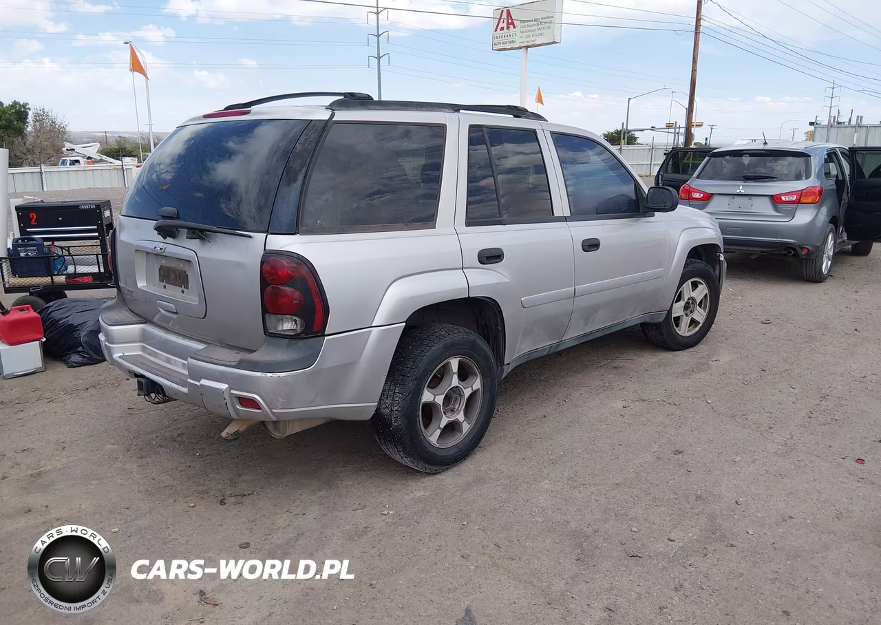 2007 Chevrolet Trailblazer Ls VIN:1GNDT13S172160289 - 4
