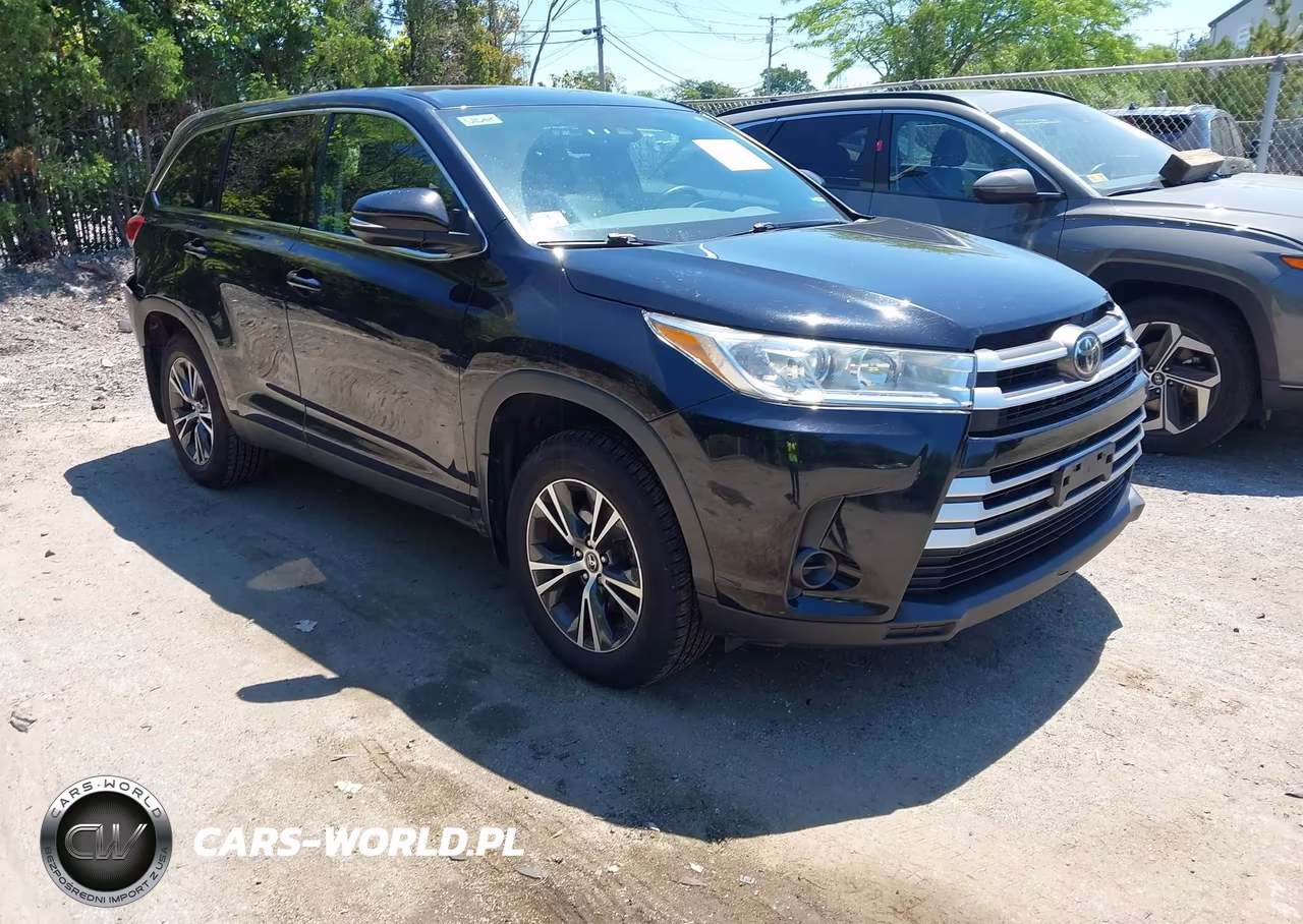 2019 Toyota Highlander Le