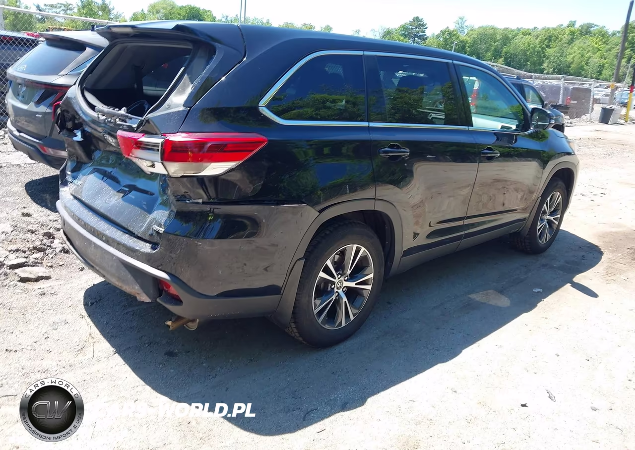 2019 Toyota Highlander Le VIN:5TDBZRFH7KS988166 - 4