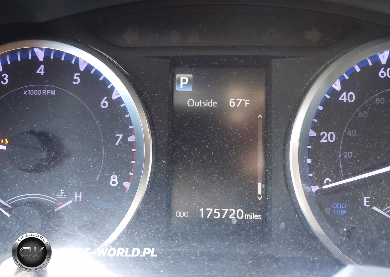 2019 Toyota Highlander Le VIN:5TDBZRFH7KS988166 - 7