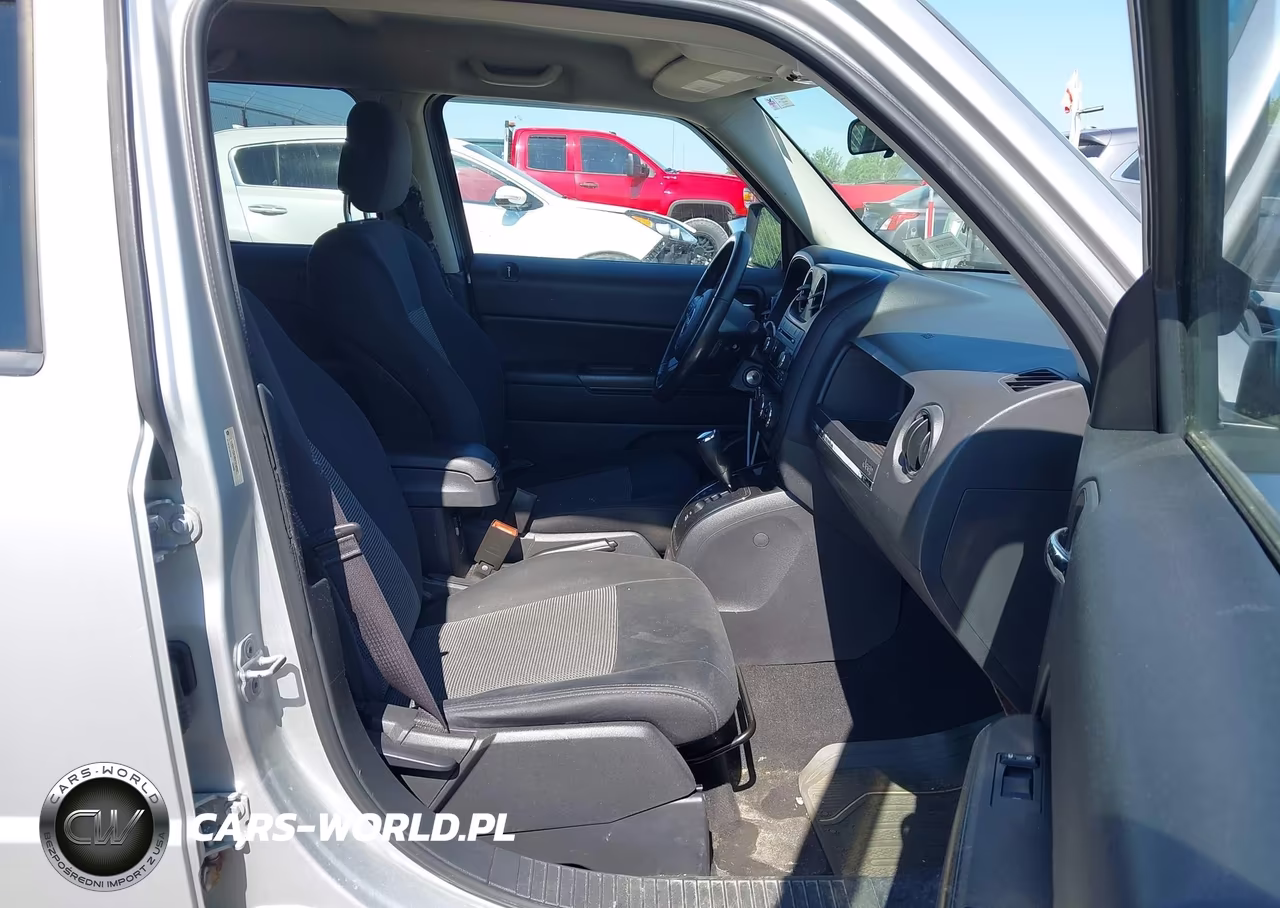 2011 Jeep Patriot Sport VIN:1J4NT1GA4BD124893 - 5