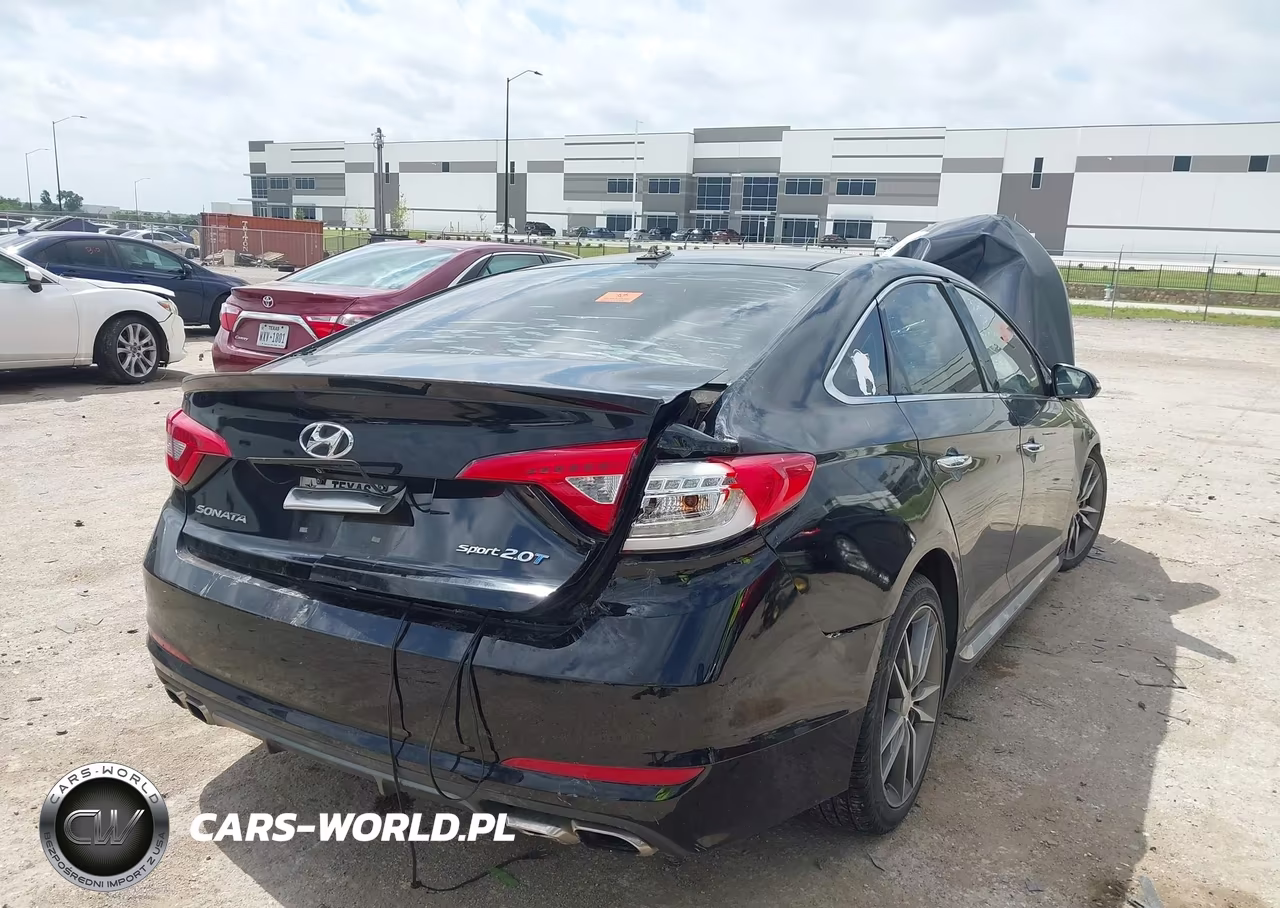 2015 Hyundai Sonata Sport 2.0T VIN:5NPE34ABXFH084649 - 4