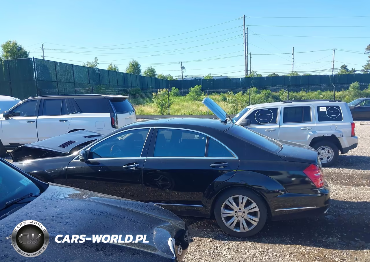 2010 Mercedes-Benz S 550 4Matic VIN:WDDNG8GB7AA358527 - 14