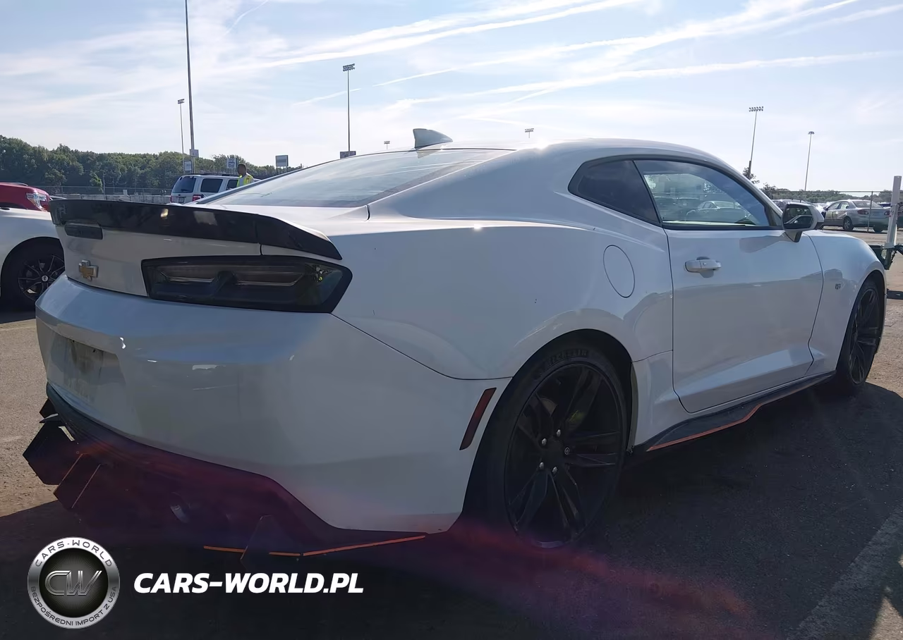 2018 Chevrolet Camaro 2Lt VIN:1G1FD1RSXJ0114512 - 4
