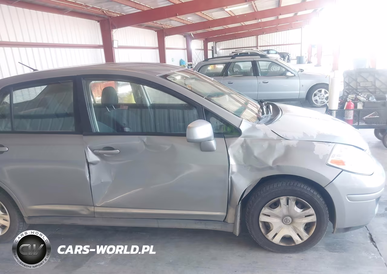 2010 Nissan Versa 1.8S VIN:3N1BC1APXAL424388 - 6