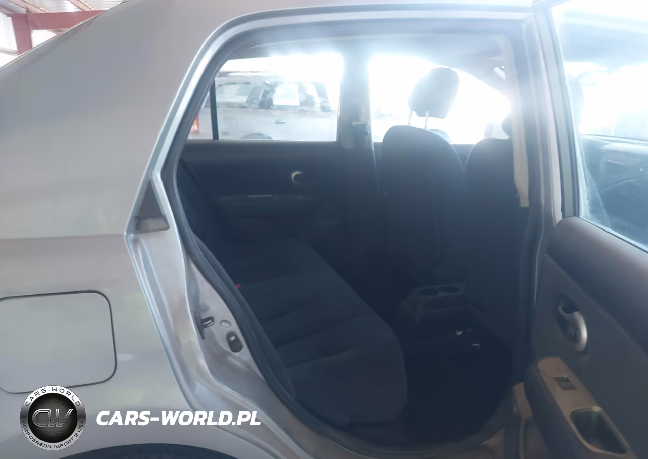 2010 Nissan Versa 1.8S VIN:3N1BC1APXAL424388 - 8