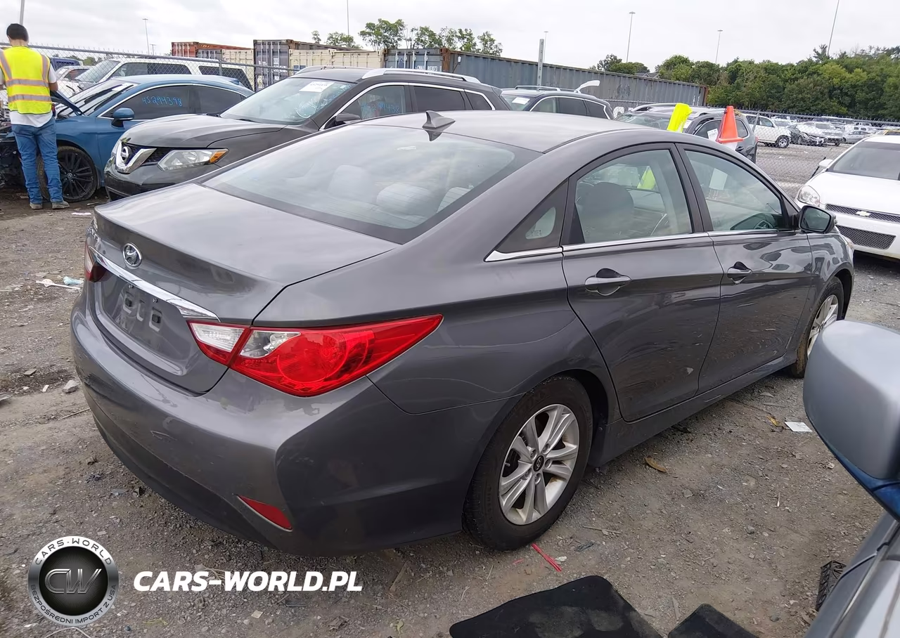 2014 Hyundai Sonata Gls VIN:5NPEB4AC9EH813489 - 4
