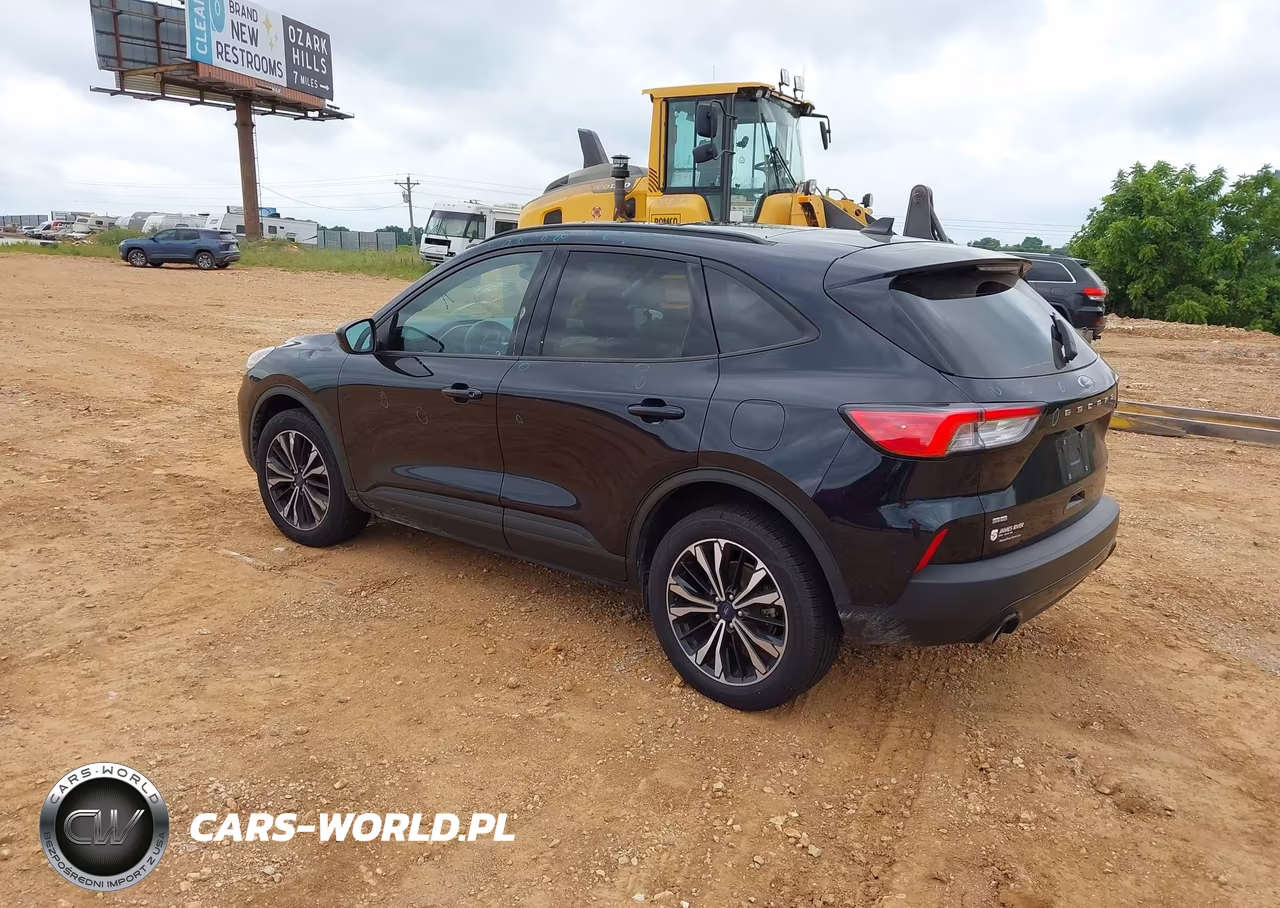 2021 Ford Escape Se VIN:1FMCU9G60MUA95332 - 3
