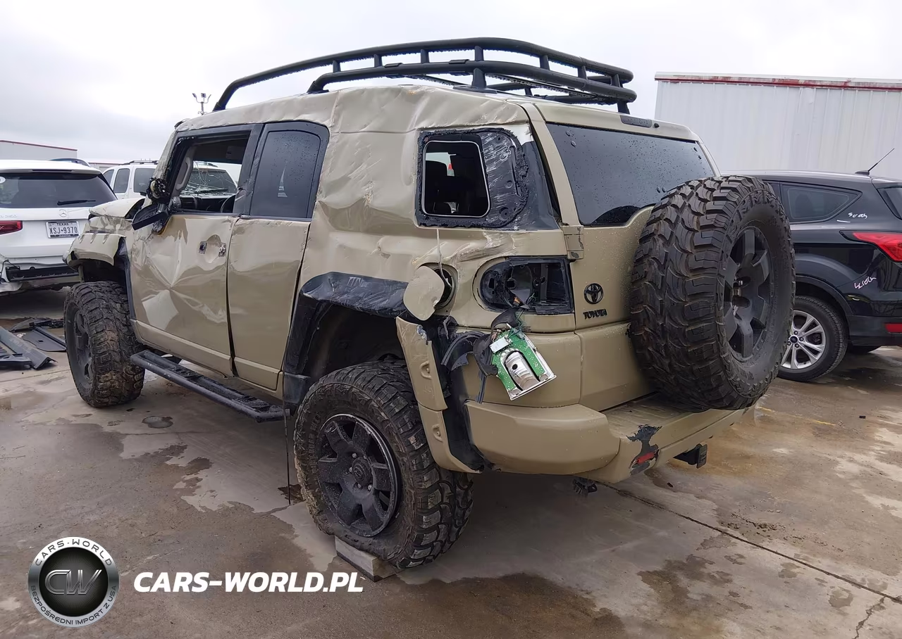 2008 Toyota Fj Cruiser VIN:JTEZU11FX8K005464 - 3