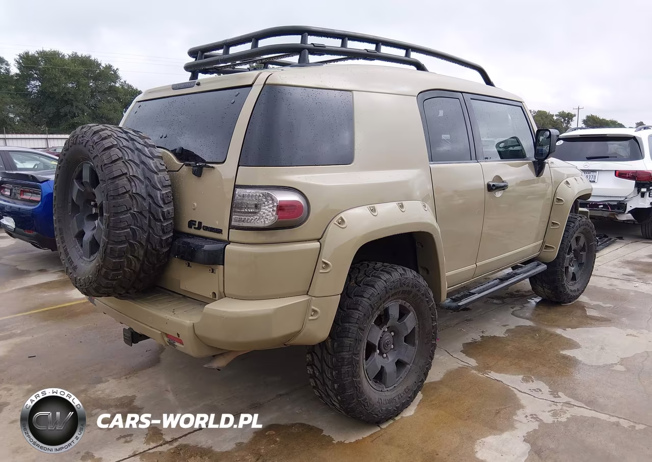 2008 Toyota Fj Cruiser VIN:JTEZU11FX8K005464 - 4