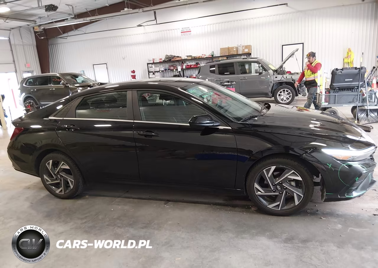2025 Hyundai Elantra Sel Convenience VIN:KMHLS4DG2SU890112 - 13