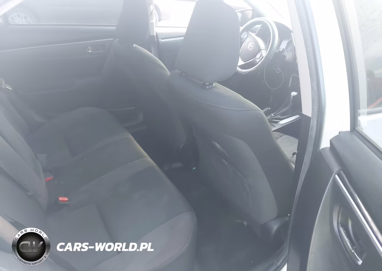 2018 Toyota Corolla Le VIN:5YFBURHE5JP805081 - 8