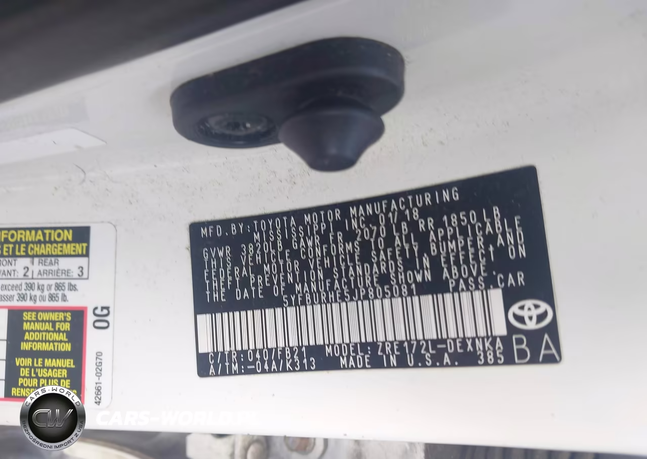 2018 Toyota Corolla Le VIN:5YFBURHE5JP805081 - 9