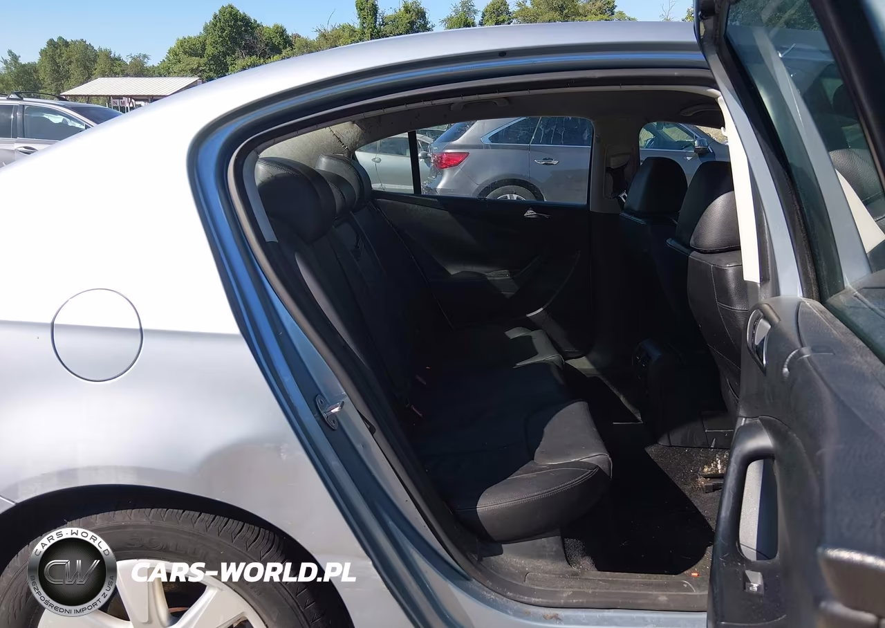 2008 Volkswagen Passat Turbo VIN:WVWJK73CX8E049508 - 8