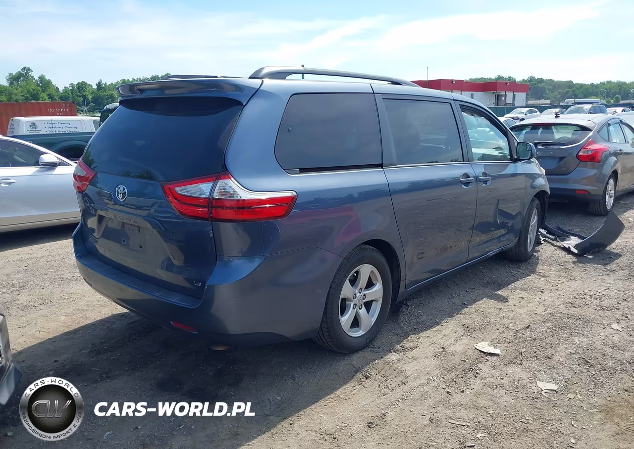 2015 Toyota Sienna Le 8 Passenger VIN:5TDKK3DCXFS570098 - 4