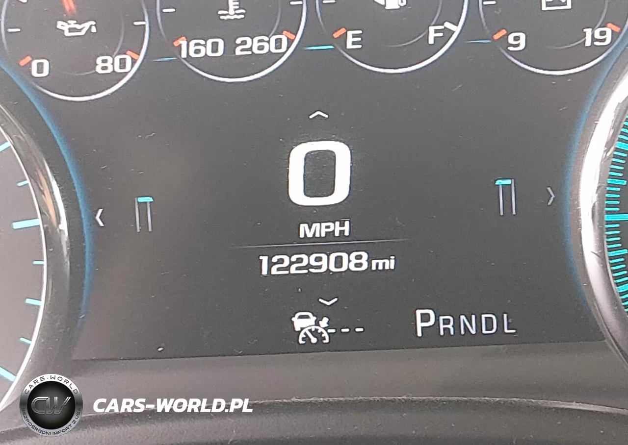 2017 Chevrolet Tahoe Premier VIN:1GNSCCKC0HR389763 - 16