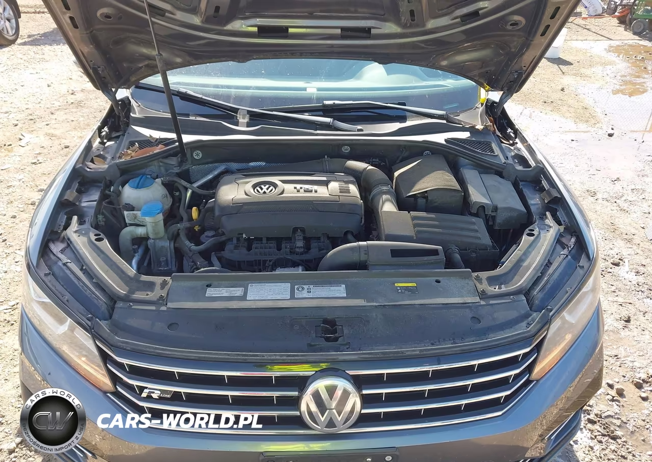 2017 Volkswagen Passat 1.8T R-Line VIN:1VWDT7A37HC069706 - 10