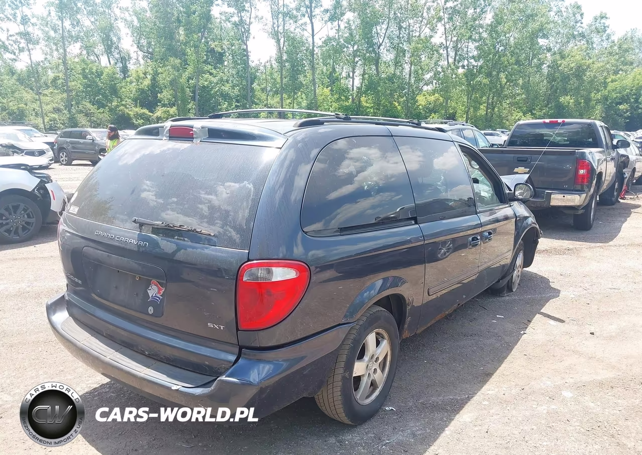 2007 Dodge Grand Caravan Sxt VIN:2D4GP44L47R276724 - 4