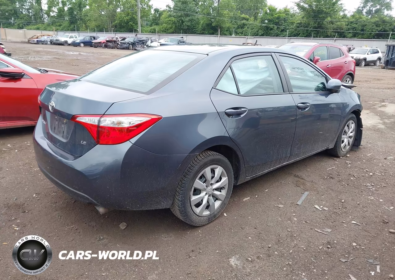 2015 Toyota Corolla Le VIN:2T1BURHE1FC366114 - 4