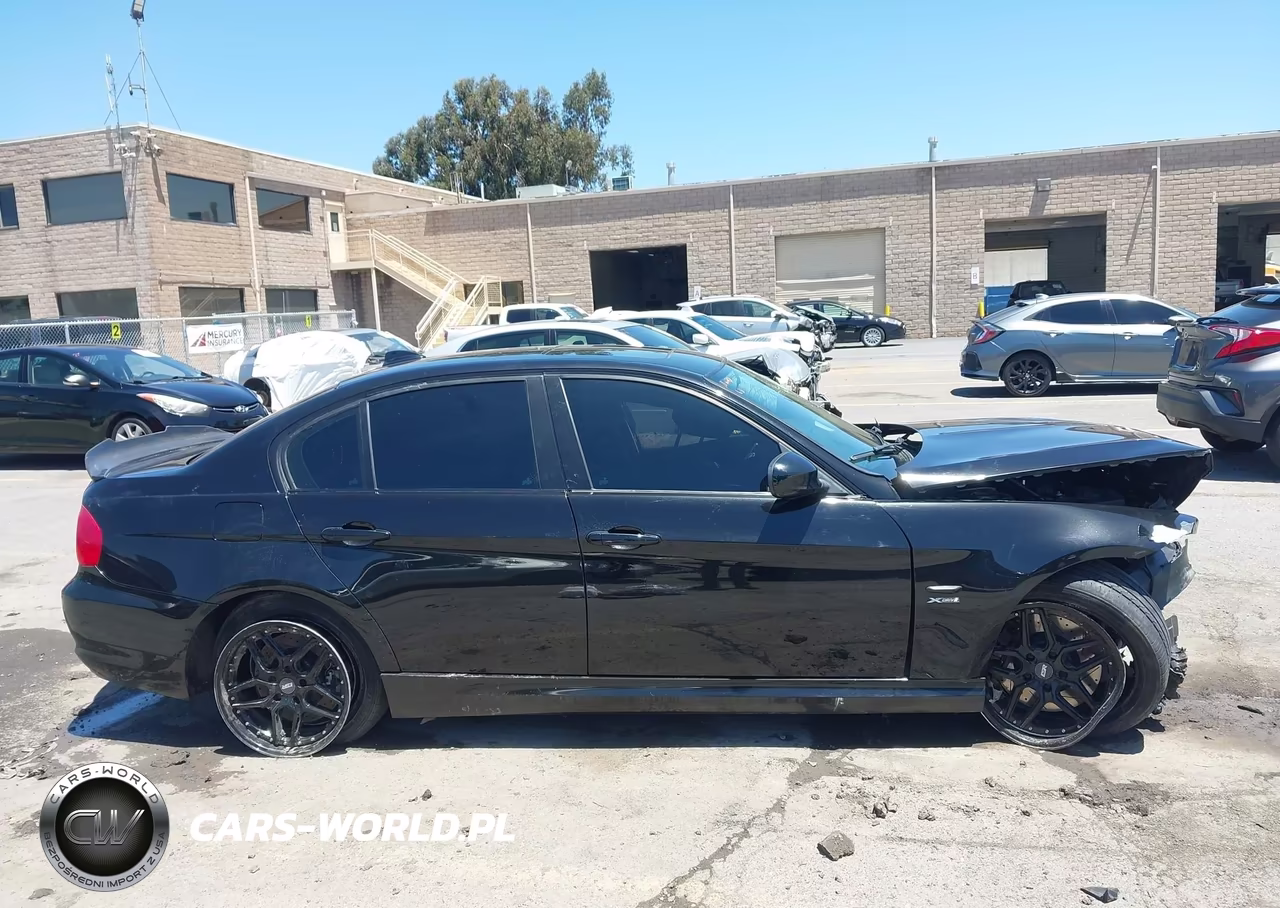 2011 BMW 335I xDrive VIN:WBAPL5G52BNN23737 - 12