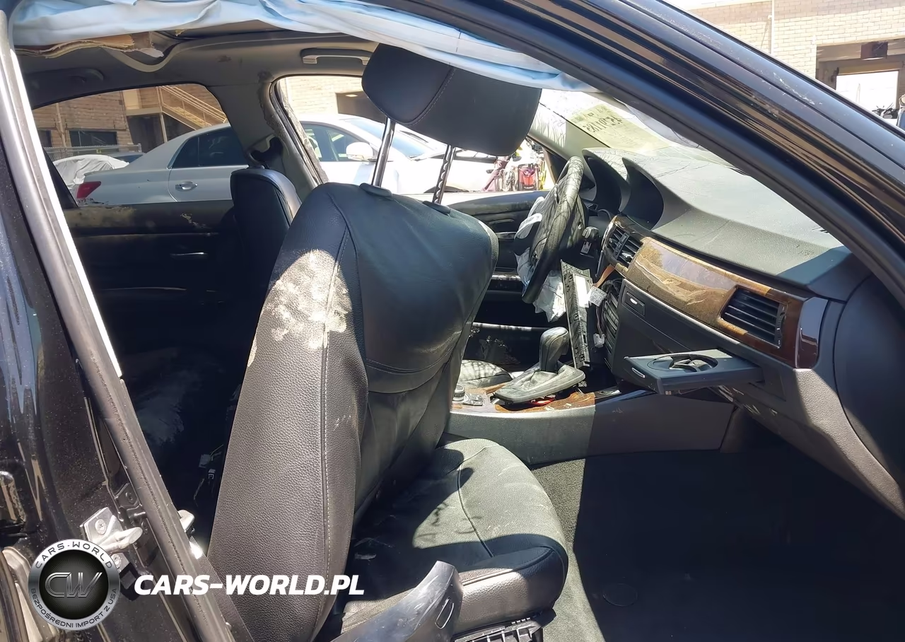 2011 BMW 335I xDrive VIN:WBAPL5G52BNN23737 - 5