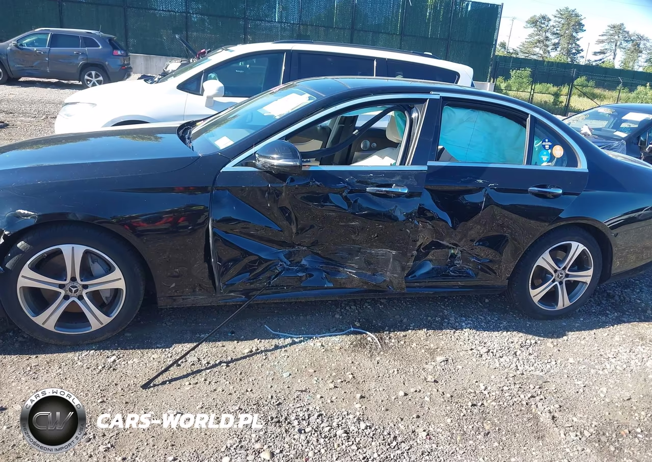 2020 Mercedes-Benz E 350 4Matic VIN:WDDZF8EB9LA737183 - 14