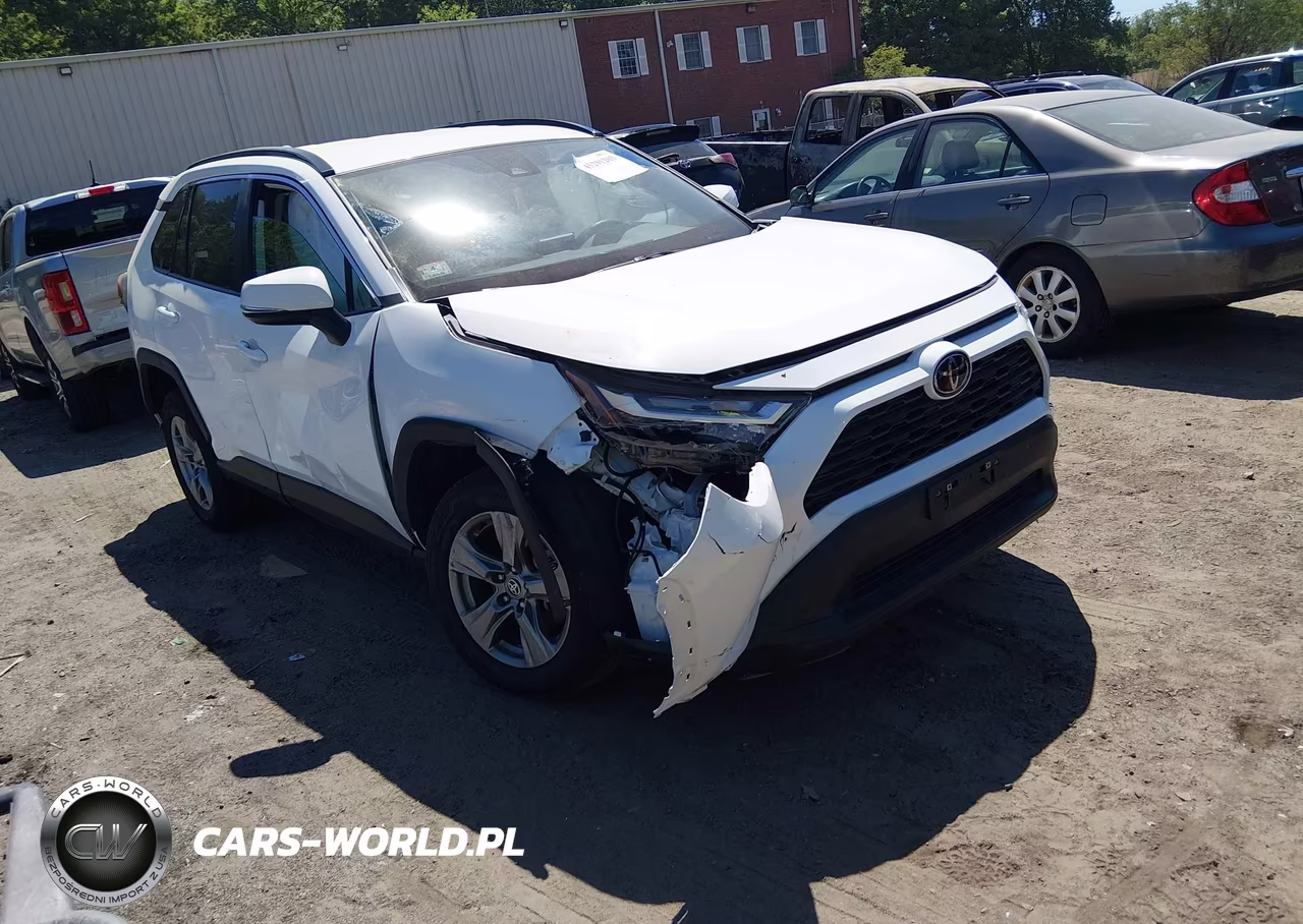 2024 Toyota Rav4 Xle – zdjęcie 1 z 16