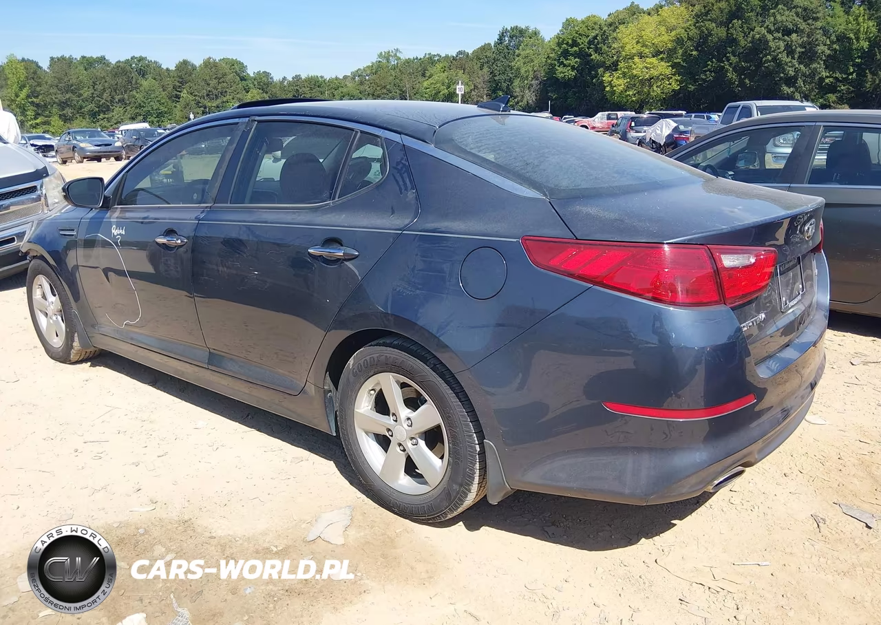 2015 Kia Optima Lx VIN:5XXGM4A74FG481304 - 3