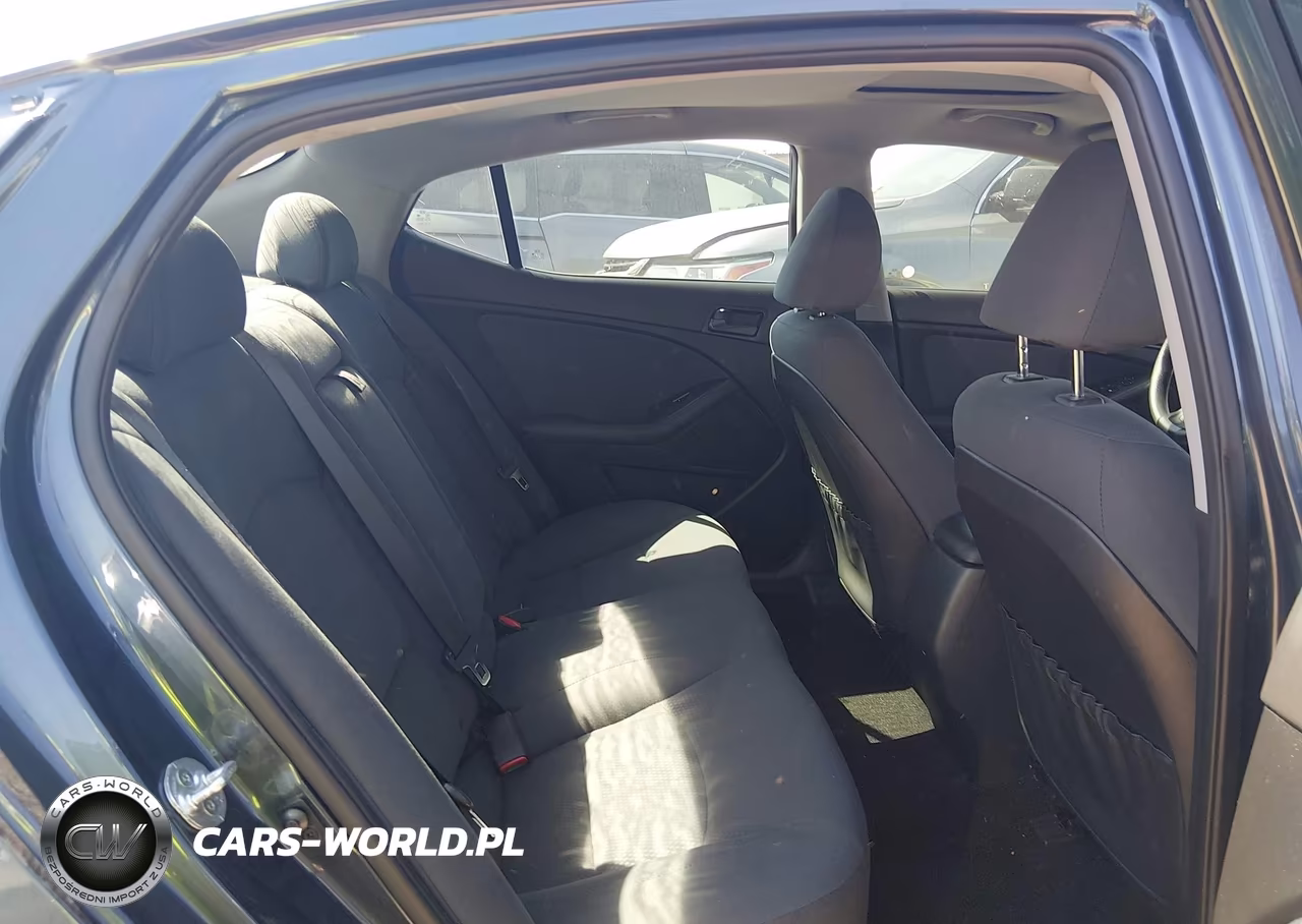2015 Kia Optima Lx VIN:5XXGM4A74FG481304 - 8
