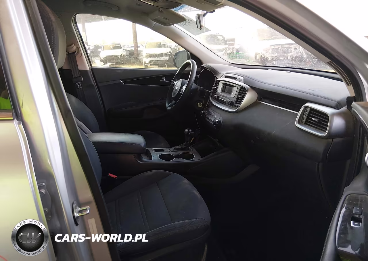 2017 Kia Sorento 2.4L L VIN:5XYPG4A3XHG262236 - 5