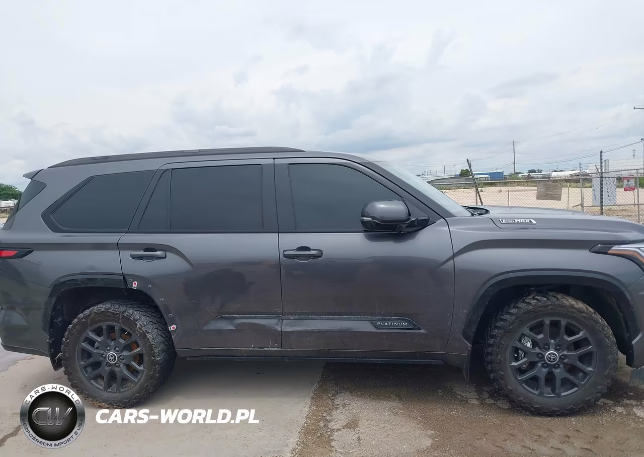 2024 Toyota Sequoia Platinum VIN:7SVAAABA0RX022037 - 12