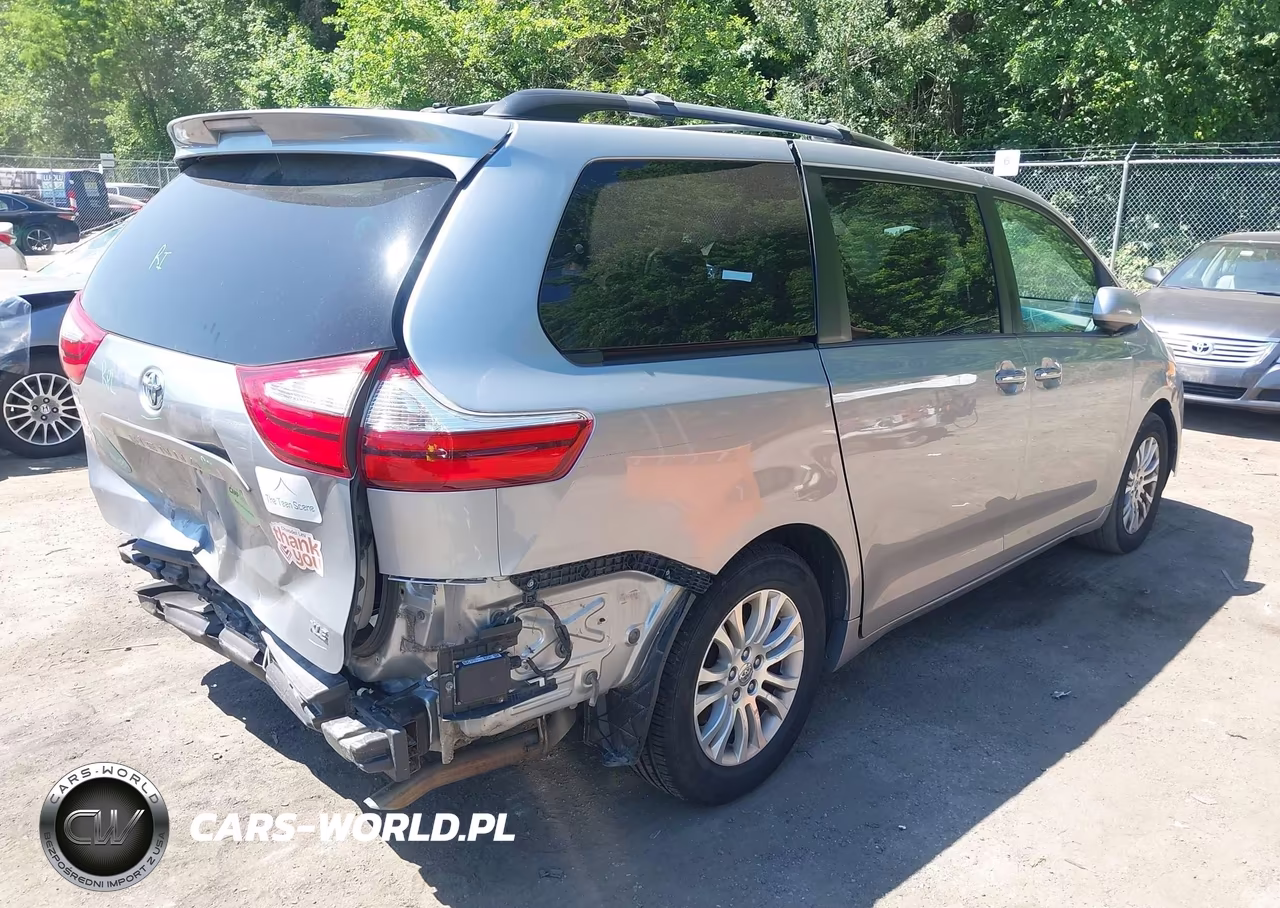 2015 Toyota Sienna Xle 8 Passenger VIN:5TDYK3DC0FS611865 - 4