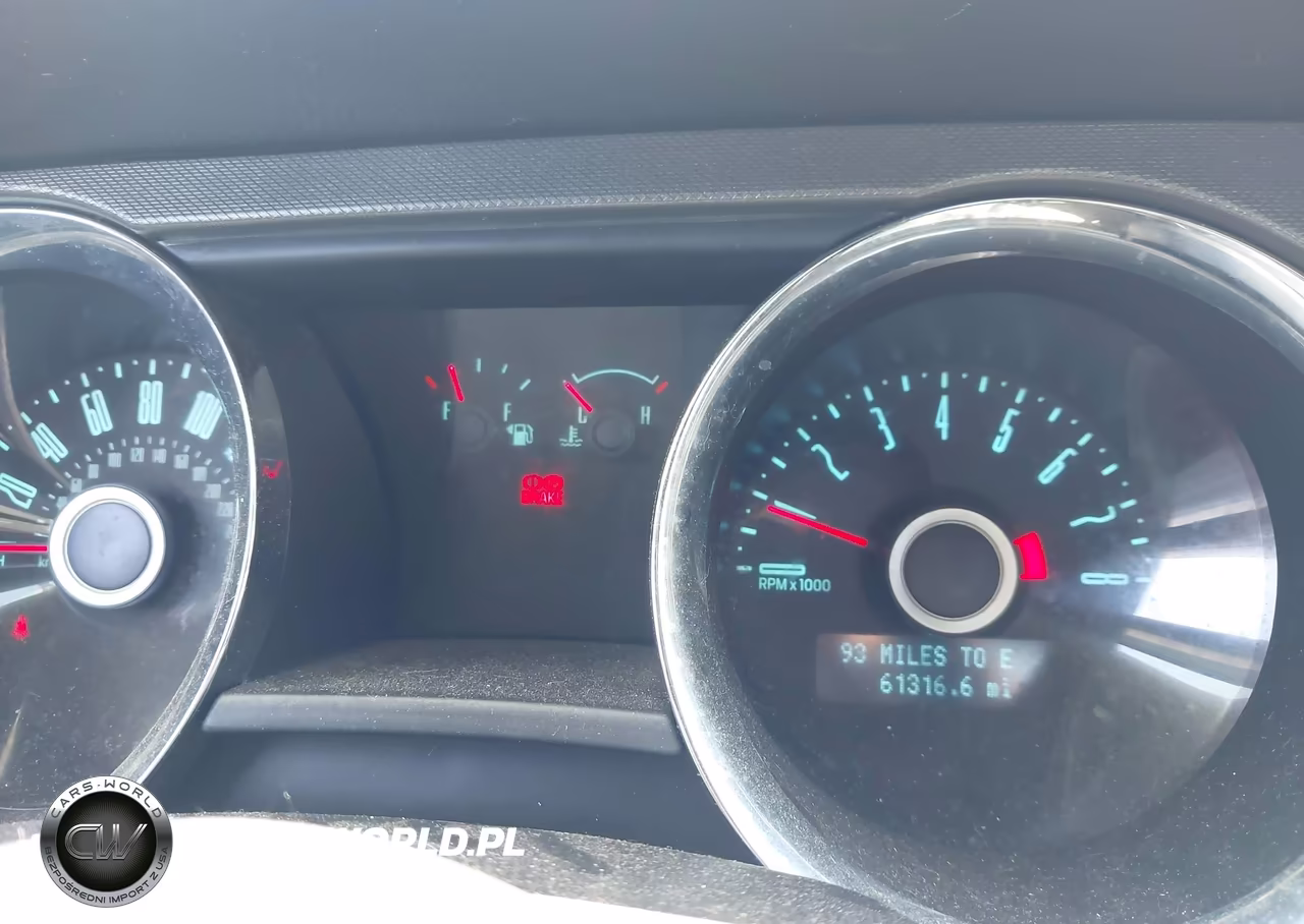 2014 Ford Mustang V6 VIN:1ZVBP8AM0E5319779 - 7