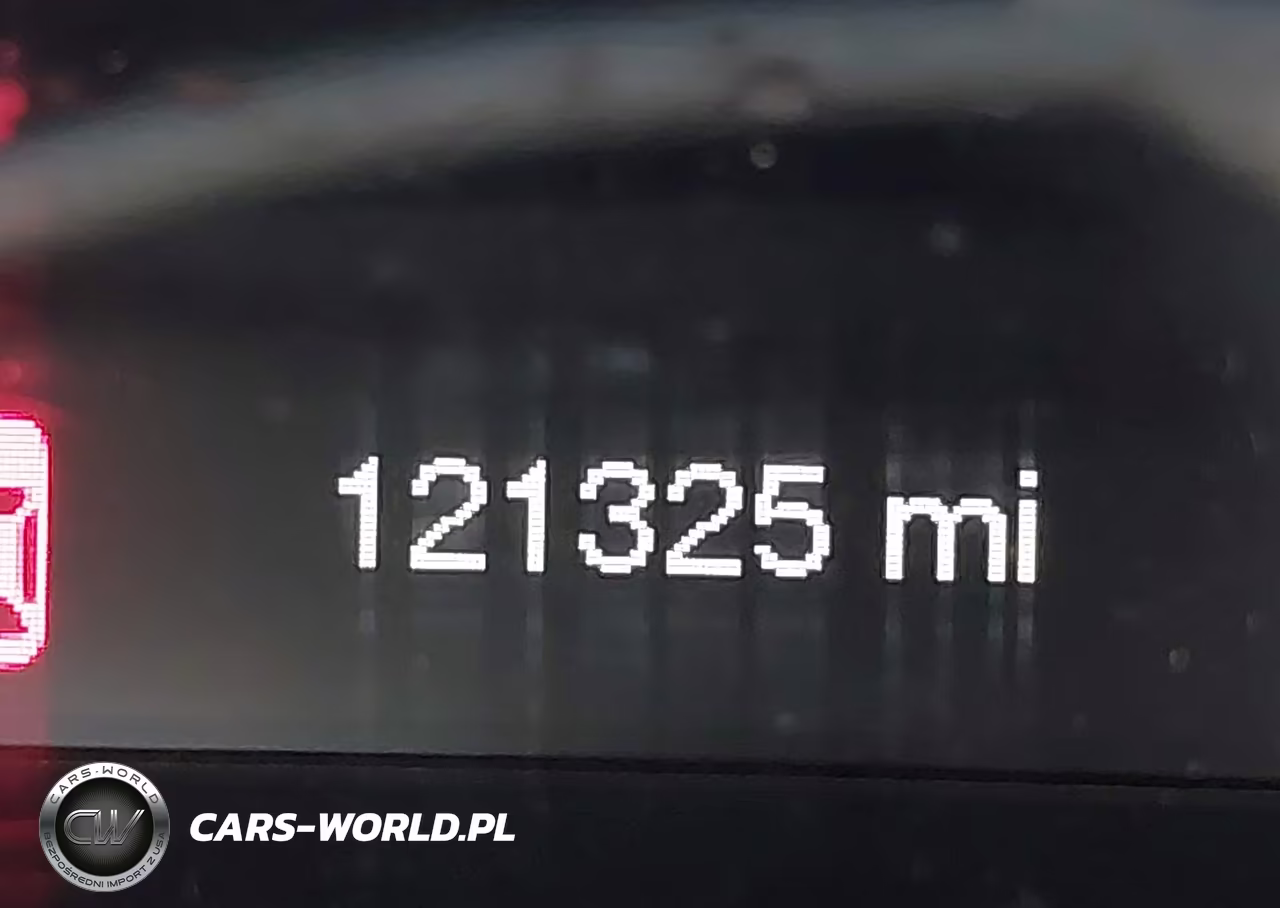 2018 Jeep Cherokee Latitude 4X4 VIN:1C4PJMCX9JD541246 - 15