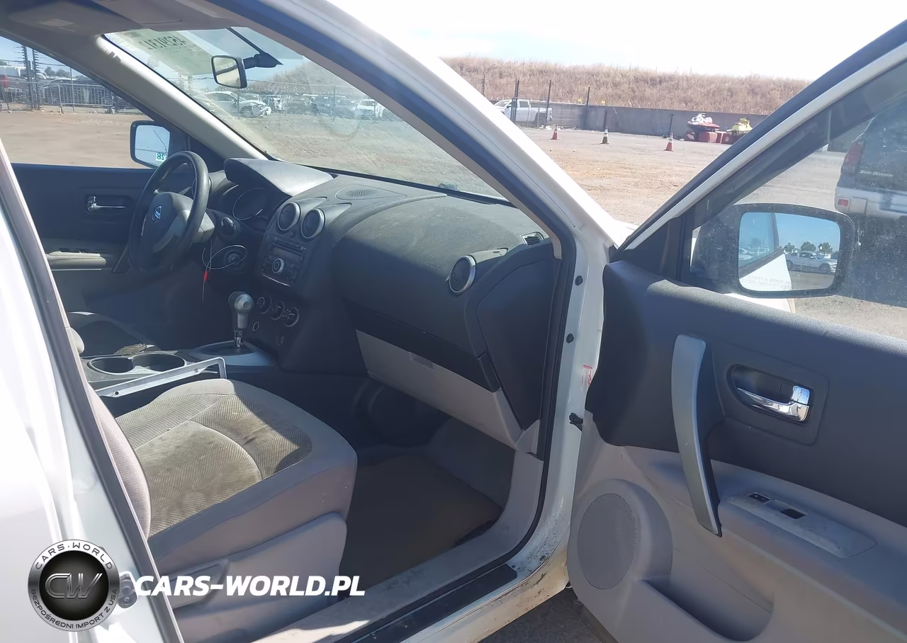 2015 Nissan Rogue Select S VIN:JN8AS5MT9FW161909 - 5