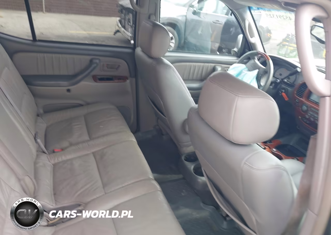 2004 Toyota Sequoia Limited V8 VIN:5TDZT38A54S238068 - 8