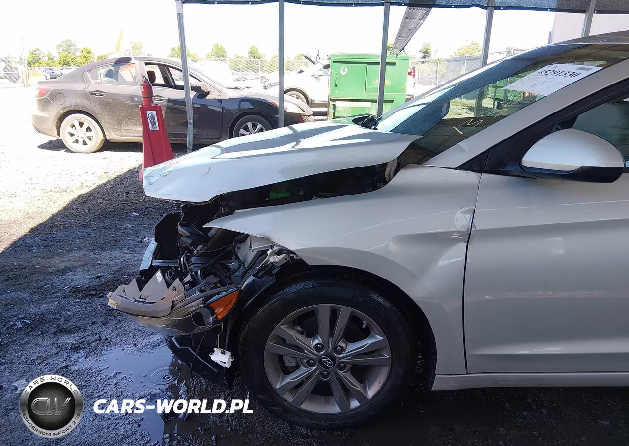 2017 Hyundai Elantra Value Edition VIN:KMHD84LF9HU422902 - 17